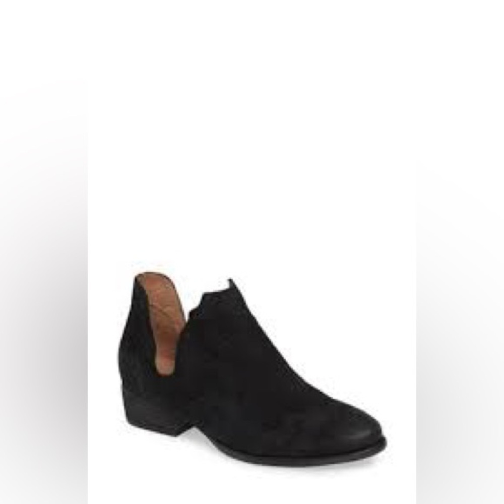 Seychelles reservoir black suede ankle boots size 7.5
